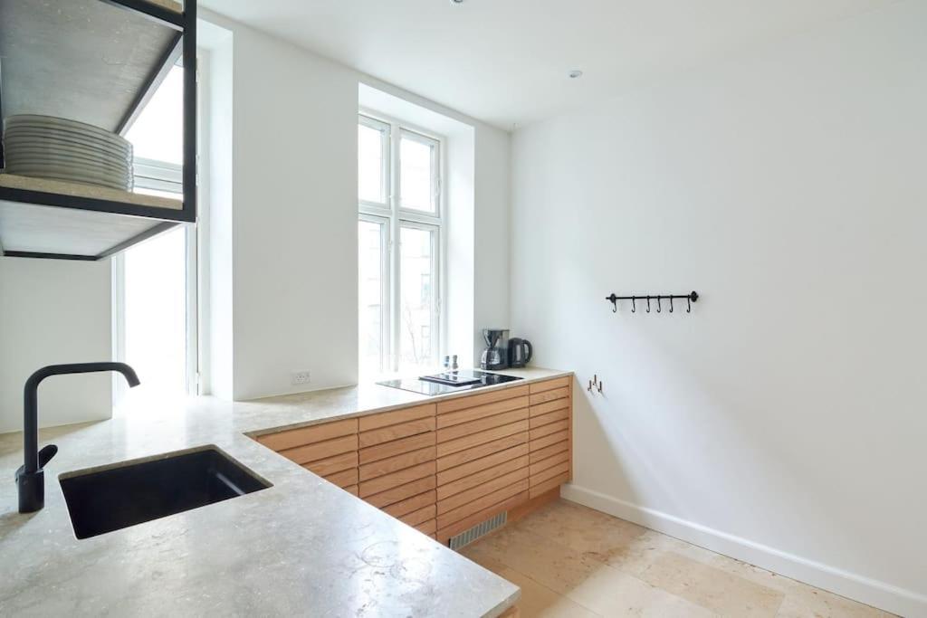 Appartement Spacious 3 Bedroom Manor Flat Next To Tivoli Kopenhagen